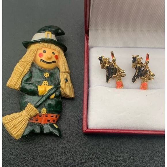 Halloween Witch Brooch And Stud Earrings Lot - Picture 3 of 4